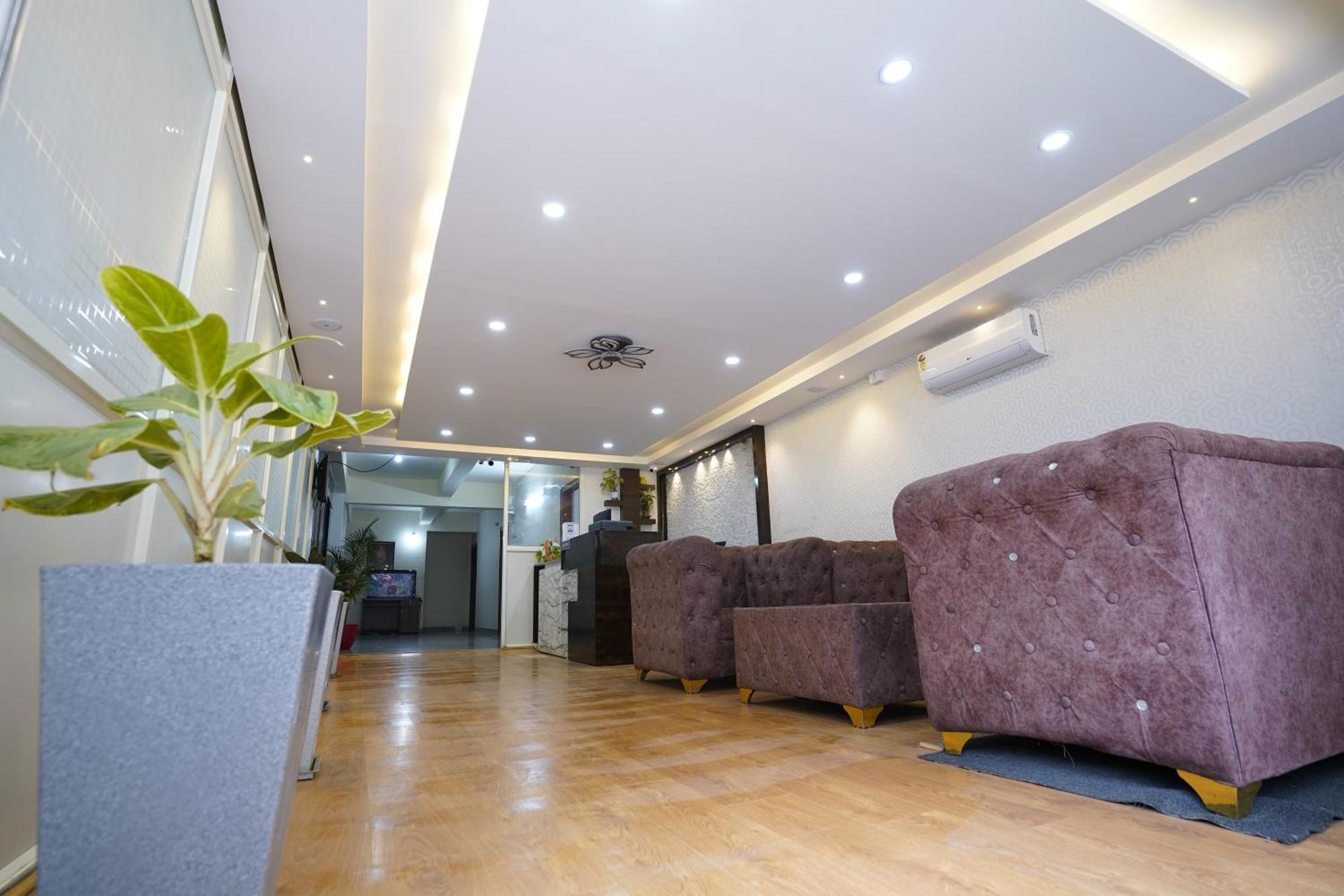 Hostel Sai Manyata Business Residency, Manyata Tech Park Bangalore Exterior foto